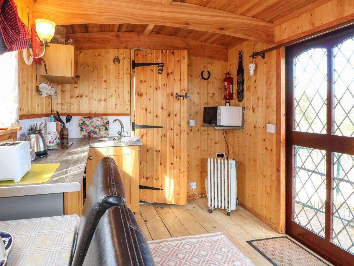Packhorse Shepherds Hut Белпер Экстерьер фото