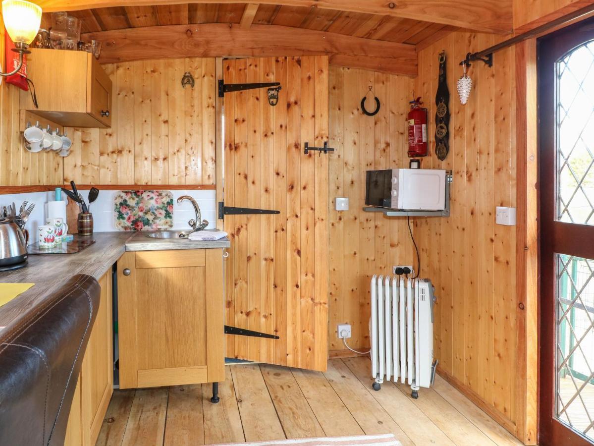 Packhorse Shepherds Hut Белпер Экстерьер фото