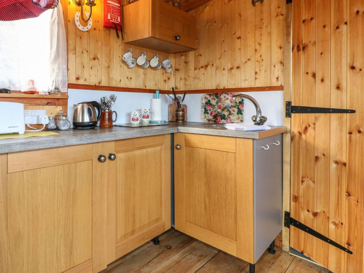 Packhorse Shepherds Hut Белпер Экстерьер фото