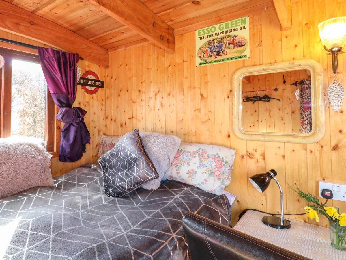 Packhorse Shepherds Hut Белпер Экстерьер фото