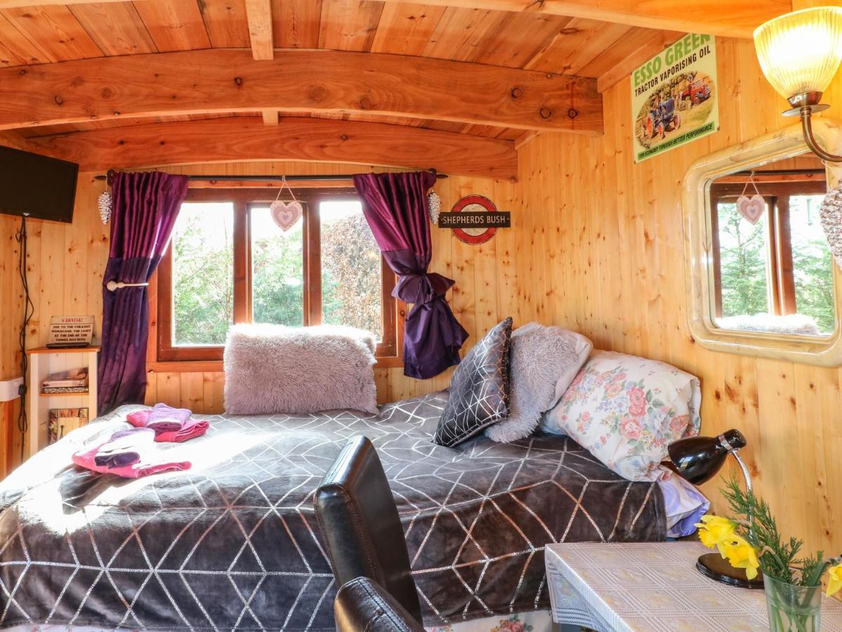 Packhorse Shepherds Hut Белпер Экстерьер фото